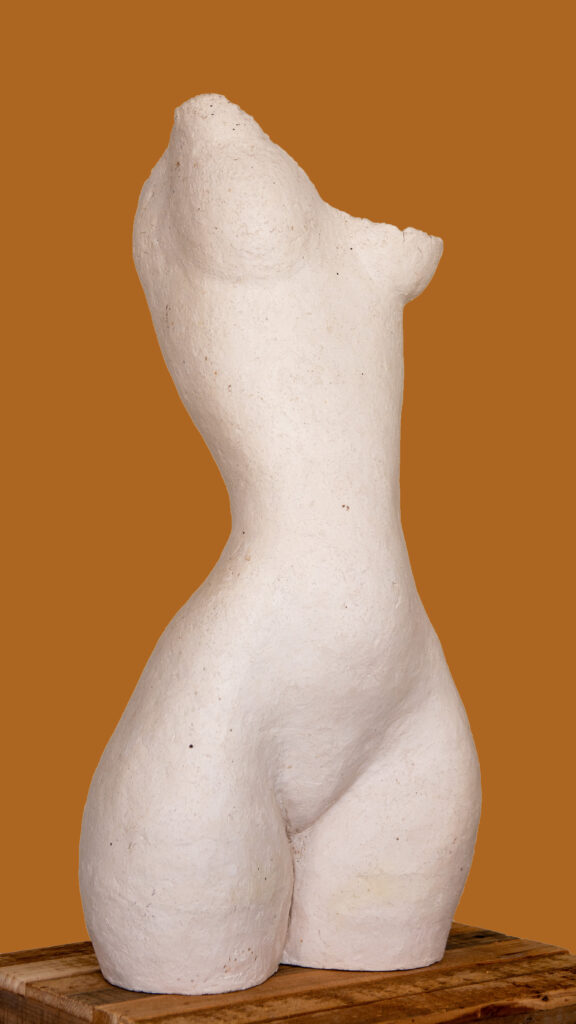 Tors wit gestyleerd - 47cm